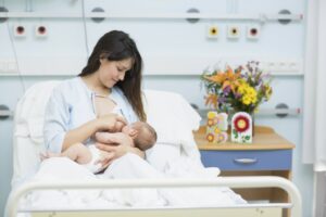 Alăptarea în primele 3 zile de viață